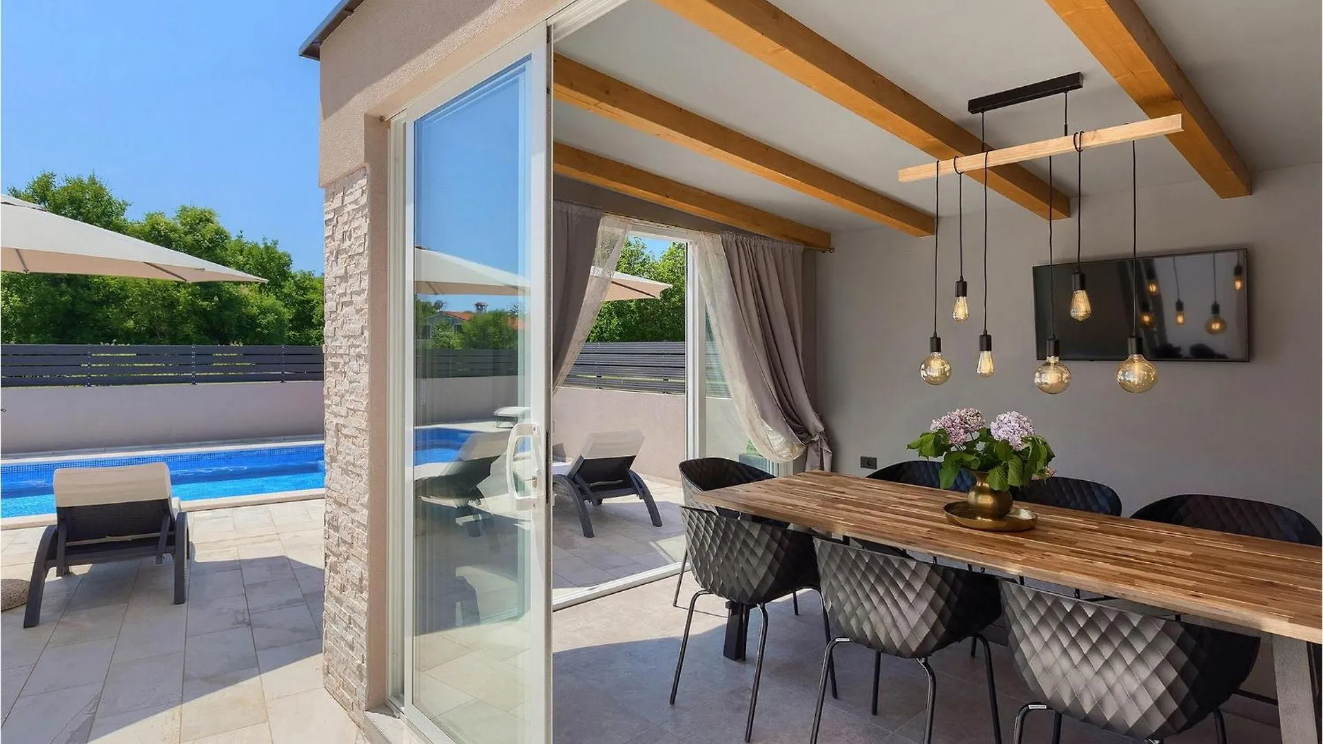 別荘 Villa Emilia VeliGolji