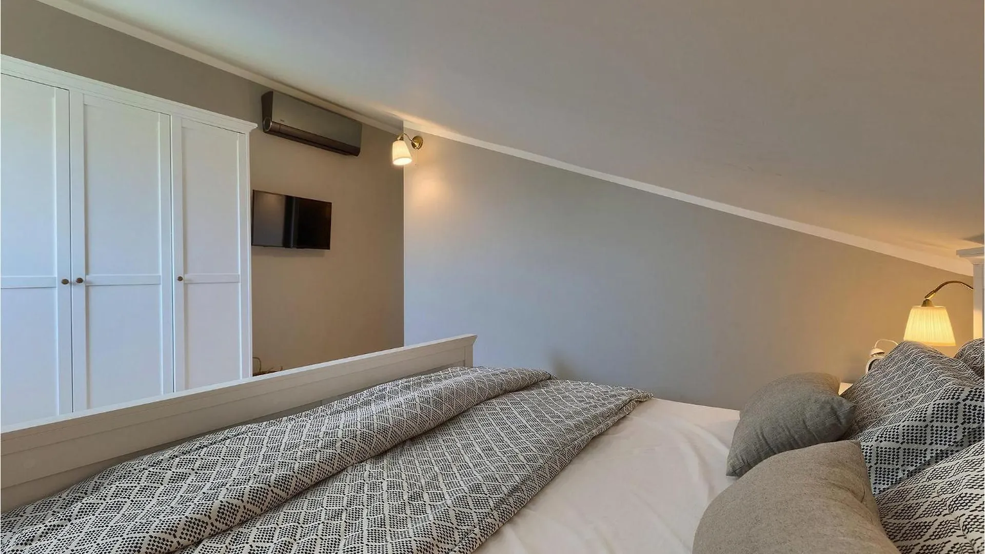 Villa Emilia VeliGolji 別荘