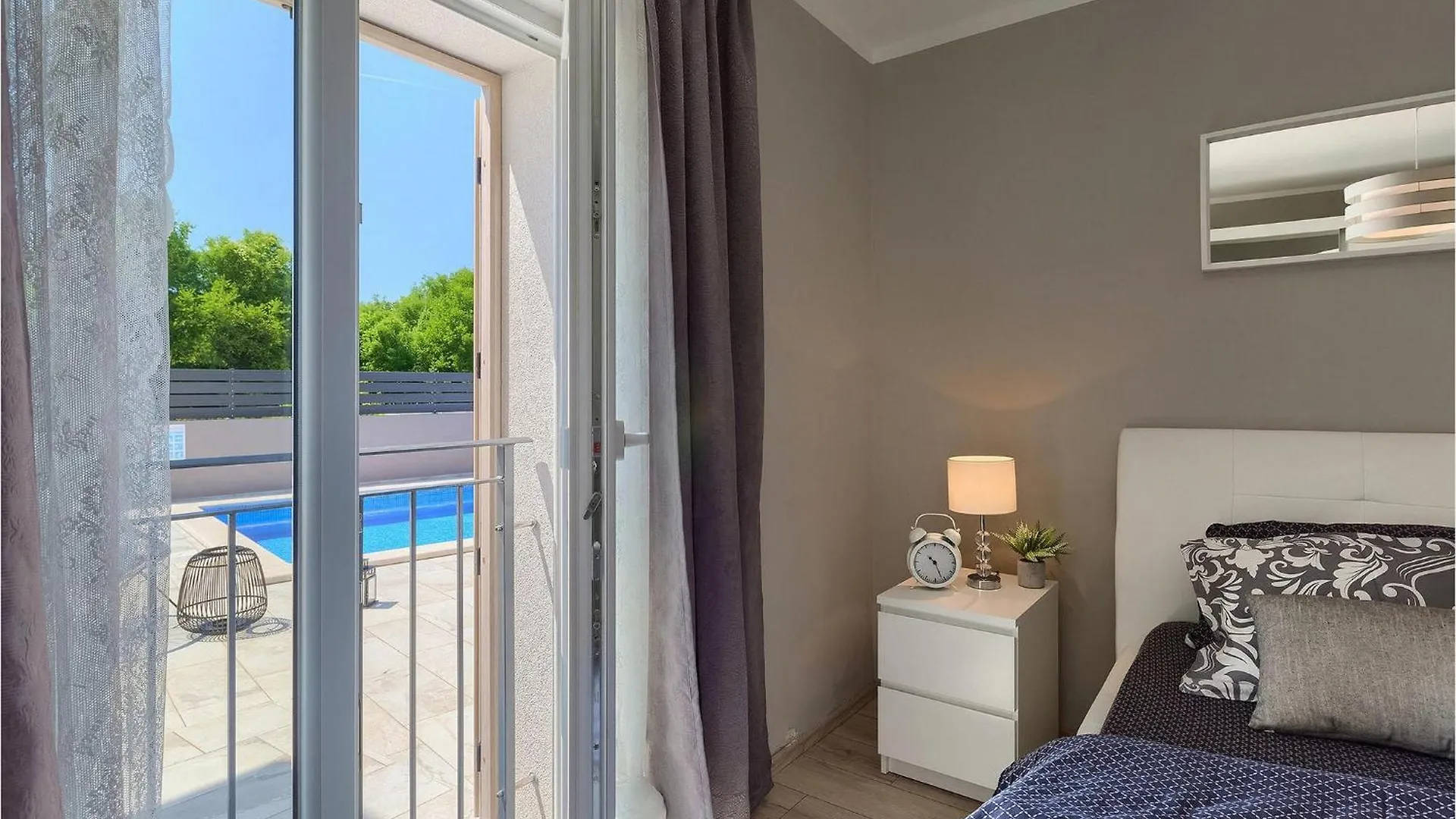 Villa Emilia VeliGolji 0*,